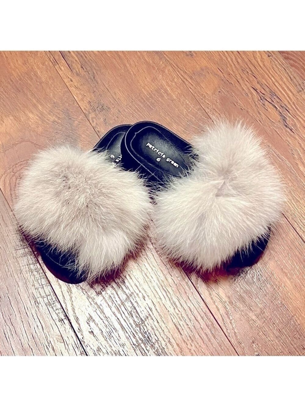 PATRICIA GREEN black slides with fur.. Size 6